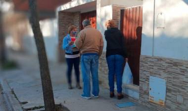 En Moldes, más de 60 voluntarios ayudan en la emergencia sanitaria