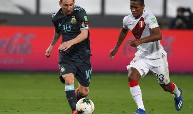 Argentina terminó el año con una victoria en su visita a Perú