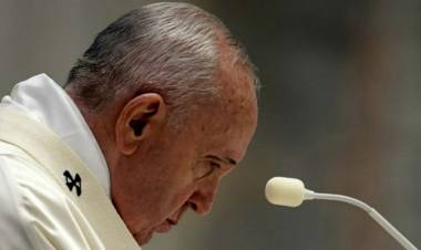 No, no ha habido un misterioso apagón en el Vaticano y no han detenido al Papa Francisco