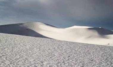 Histórico: Fuerte nevada en el desierto del Sahara con temperaturas de -2.2°