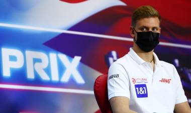 Estalló el conflicto entre el controversial Nikita Mazepin y Mick Schumacher en la Fórmula 1: “Tiene privilegios que yo no tengo”