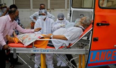 Segunda ola de COVID-19 en India: registró otro récord diario de casos y padece la carencia oxigeno