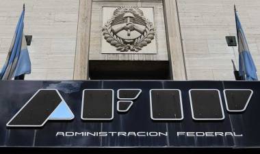 La AFIP extiende el plazo para facturar a monotributistas con IVA discriminado