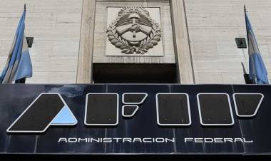 La AFIP extiende el plazo para facturar a monotributistas con IVA discriminado