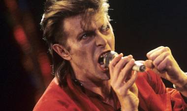 Warner Music anunció un acuerdo por el catálogo completo de David Bowie