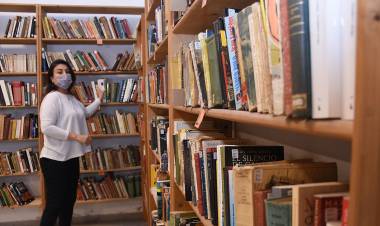 Por el costo de los libros, cada vez hay más demanda en las bibliotecas