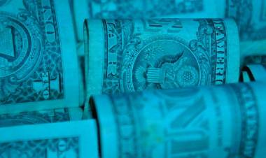 El dólar blue llegó a los $200, en su nuevo máximo histórico