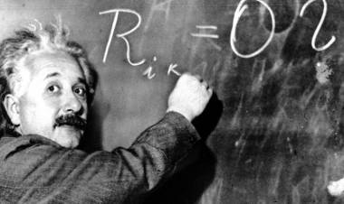 La tormentosa vida íntima de Einstein: amantes, atracción por su hijastra, el odio de un hijo y el Nobel que no fue