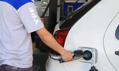 YPF aumenta 9% los precios de sus combustibles