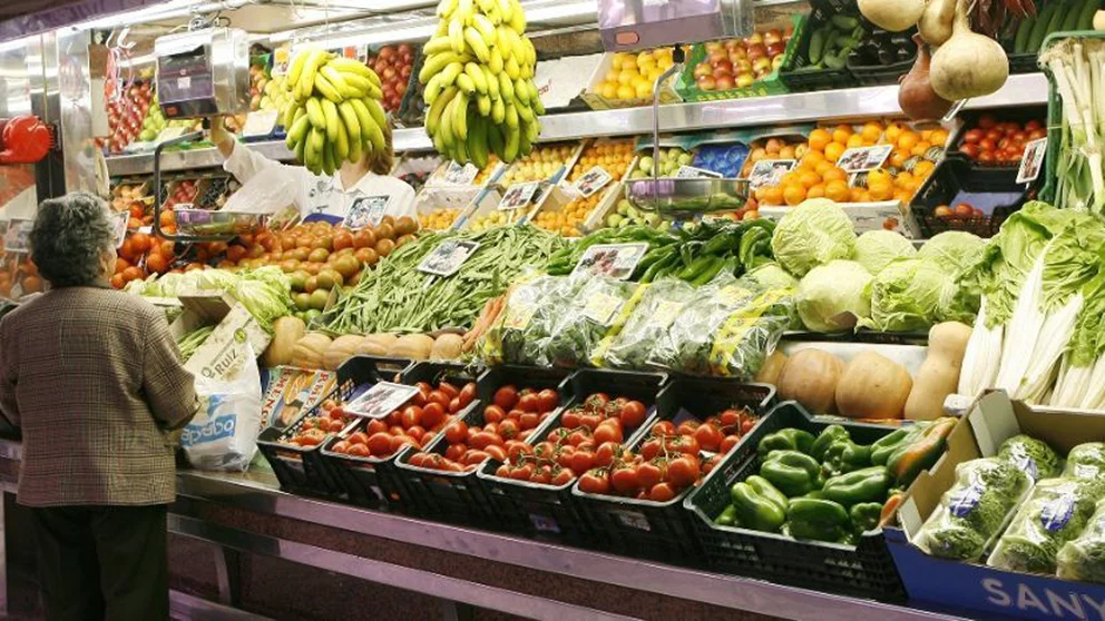 Cómo se compone el precio de los alimentos: cuánto se llevan el productor, el comercio y el Estado en cada compra