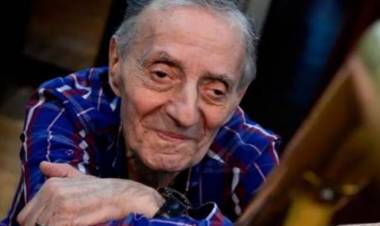 Tristán, de 86 años, está internado en grave estado por neumonía bilateral