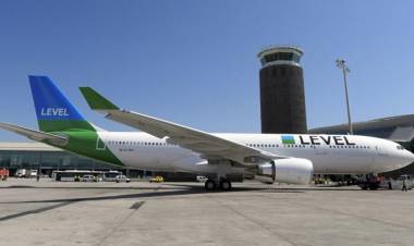 Una argentina de 46 años murió en pleno vuelo de Barcelona a Ezeiza