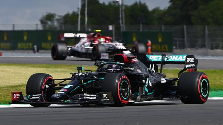 Hamilton sumó una nueva pole position