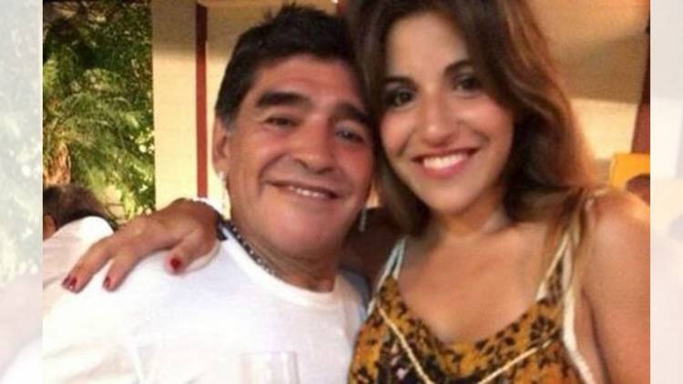 Se difundieron audios del equipo médico de Diego Maradona y Gianinna estalló: “¿A cuántos cubren los mismos que juzgan a mi papá?”