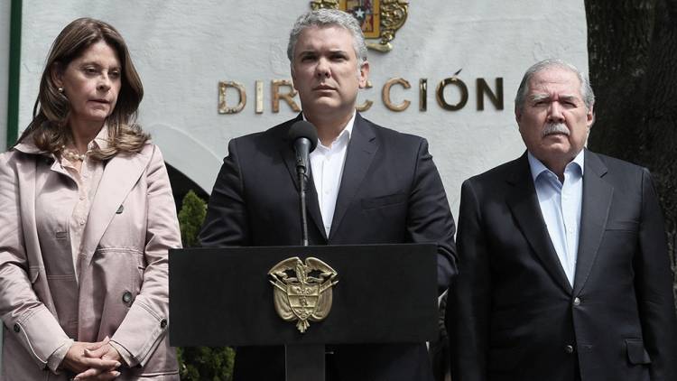 Escándalo en Colombia por la filtración de contratos de compra de vacunas