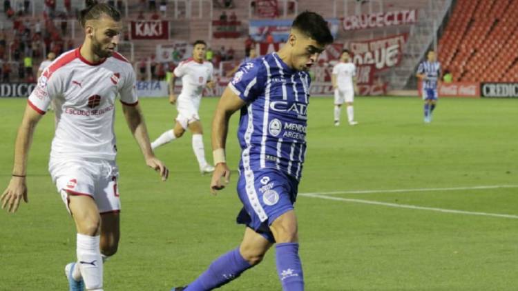 Godoy Cruz goleo a Independiente en el Libertadores de América en Avellaneda