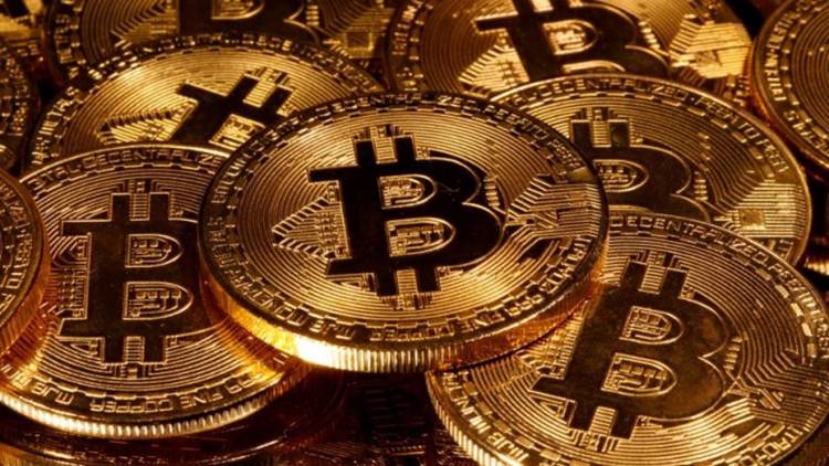 Bitcoin sigue en caída y llegó a su nivel mínimo en más de nueve meses