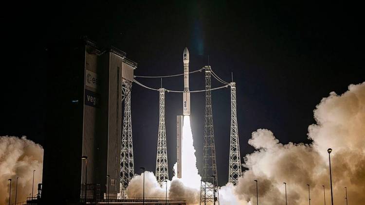 "La misión está perdida": fracaso del primer vuelo comercial del cohete europeo Vega-C