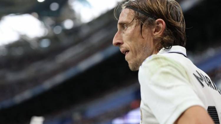 Luka Modric renovó su contrato con el Real Madrid a los 38 años