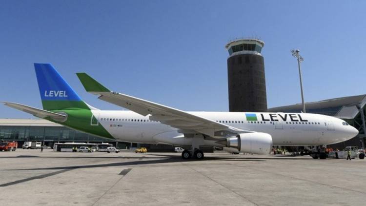 Una argentina de 46 años murió en pleno vuelo de Barcelona a Ezeiza