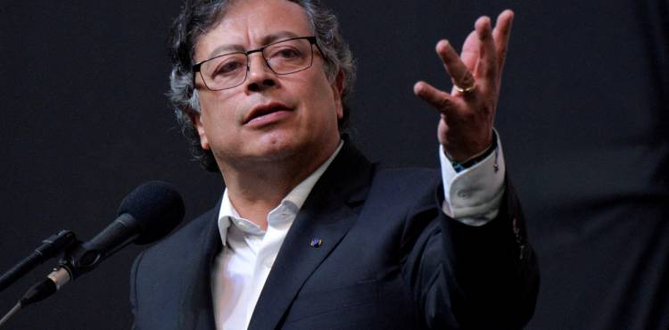 Crisis bilateral: tras el duro ataque de Milei, Petro expulsó a todos los diplomáticos argentinos de Colombia