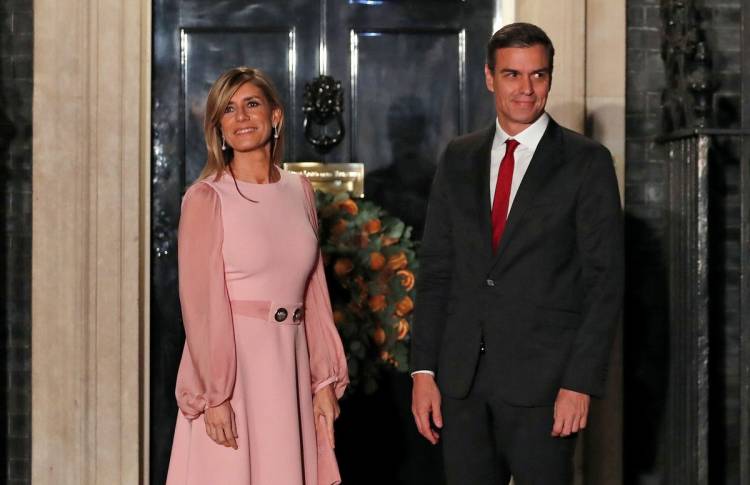 España: Pedro Sánchez dice que va a “reflexionar” sobre una eventual renuncia por una investigación contra su esposa