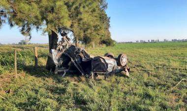 Cuatro adolescentes fallecieron al volcar un auto al oeste de Santa Fe