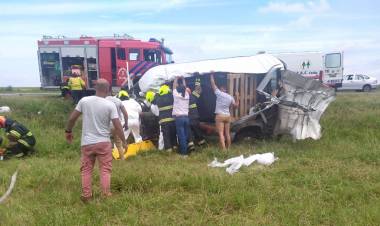 Un vecino de Holmberg murió en un choque en la ruta 7, cerca de Levalle