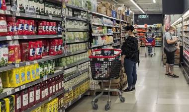 La inflación de diciembre fue del 3,8% y acumuló un alza de casi 51% a lo largo de 2021