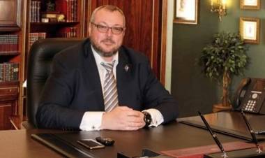 Hallan muerto a un banquero ruso cercano a Vladimir Putin, junto a su esposa embarazada y su hija de 13 años