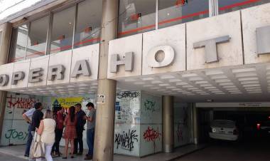Falló el primer intento de remate del Ópera Hotel: no hubo ofertas