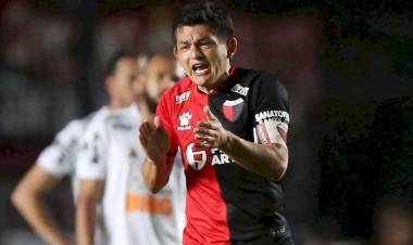 El "Pulga" Rodríguez sufrió un accidente automovilístico y fue hospitalizado