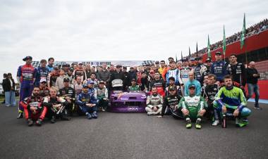 El emotivo minuto de silencio en el Top Race por el fallecimiento de Juan María Traverso