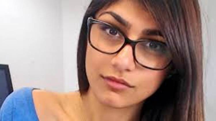 Mia Khalifa ya juntó un millón de firmas para que borren sus videos porno
