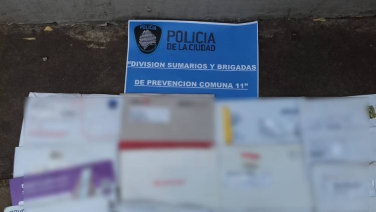 Se hacía pasar por cartero y robaba correspondencia