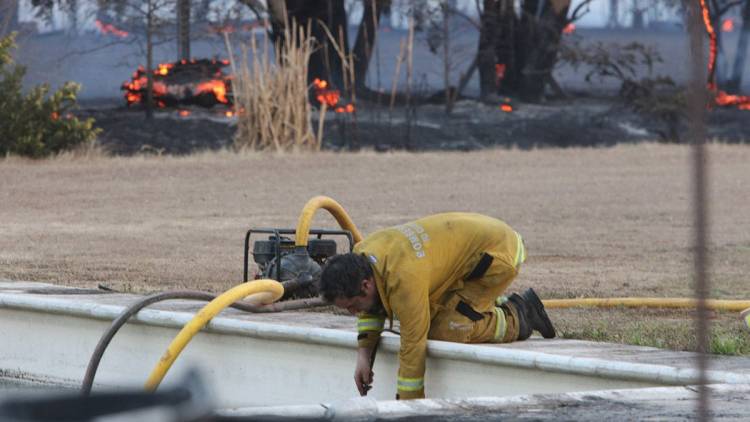 El fuego arrasó con campos al sur del Aero Club y provocó terror