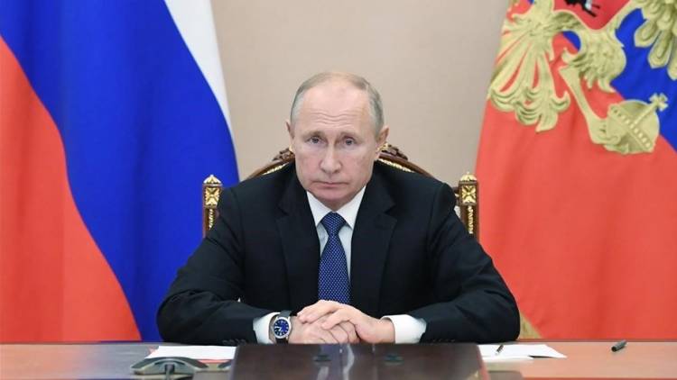 Putin anunció que recibirá la vacuna Sputnik V