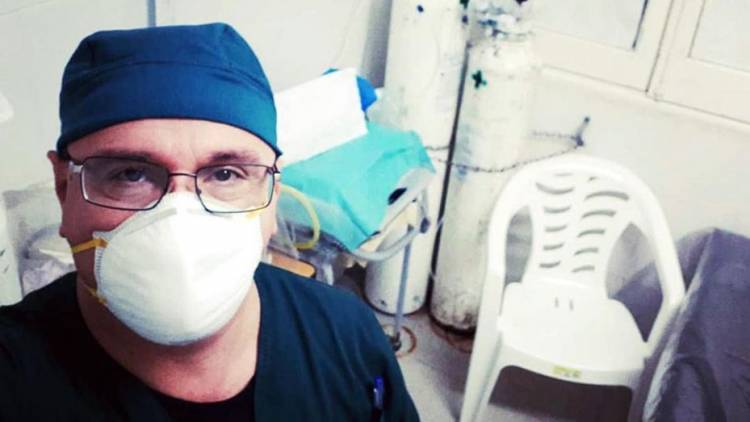 Dramático testimonio de un médico de Chaco: "Nos faltan bolsas negras para cadáveres"