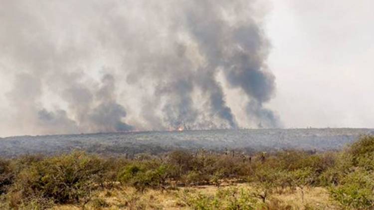 Continúa el combate a los incendios del norte cordobés