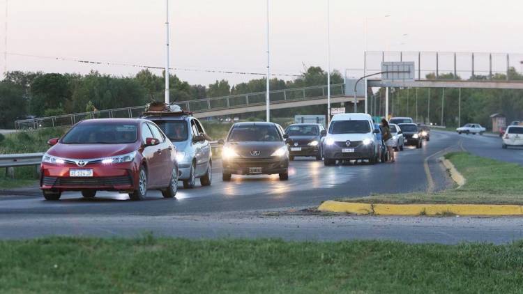 Río Cuarto, con ocupación del 100% durante el "finde" y largas colas de autos en el regreso