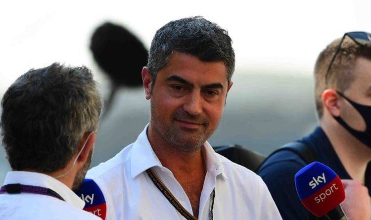 Quién es Michael Masi, el “villano” de la Fórmula 1, al que acusan de haberle “robado” el título a Lewis Hamilton
