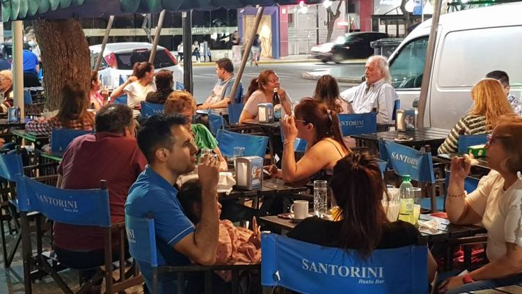 A 7 días de su vigencia, es dispar el cumplimiento del pase sanitario