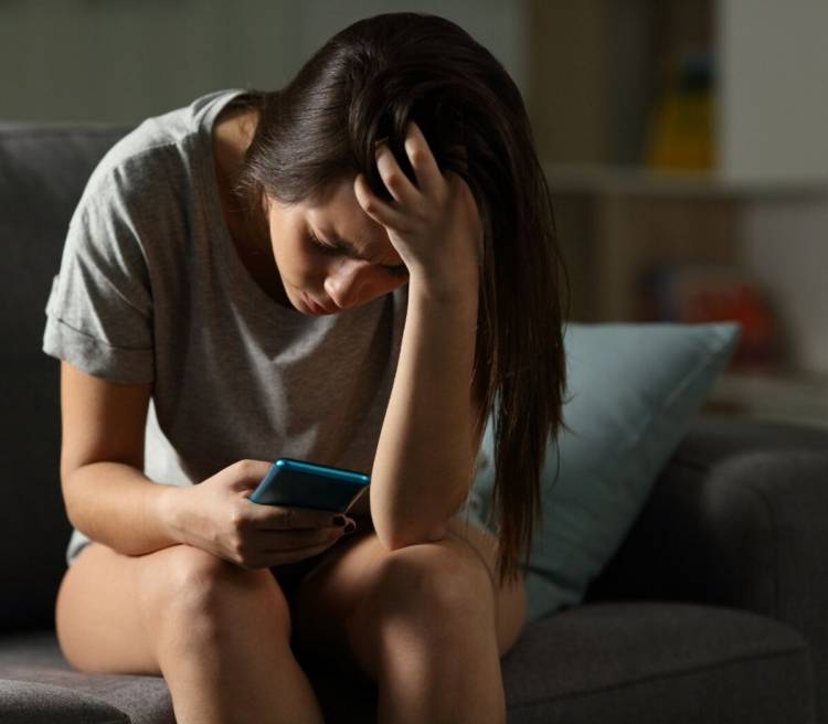 Robaron sus fotos sexuales y vivió una pesadilla: tres años después, el terror se multiplicó