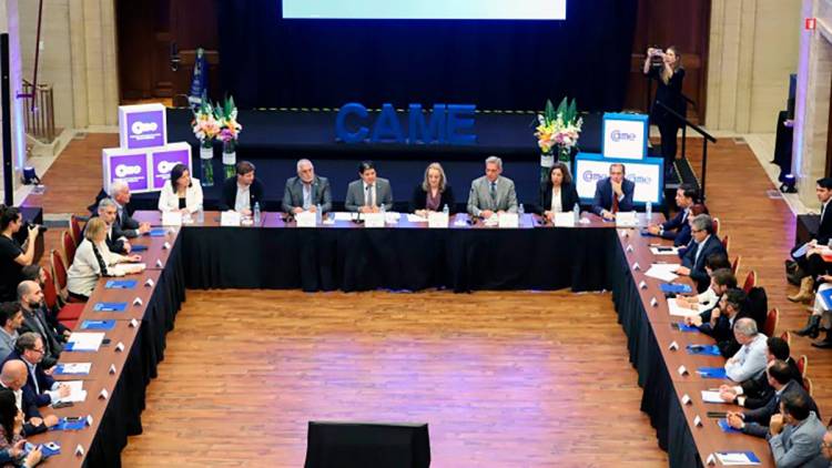 Las principales entidades empresarias respaldaron la desregulación que impulsa el Gobierno