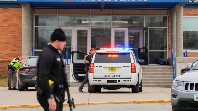 Terror en Iowa: un muerto y varios heridos como saldo de una balacera en una escuela