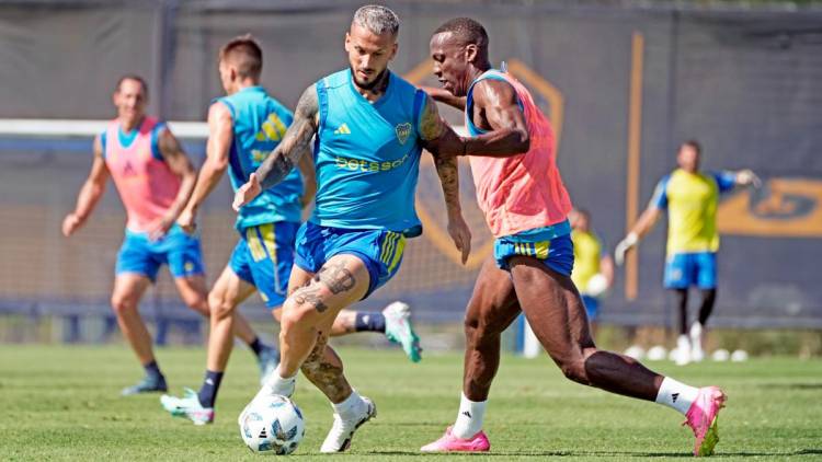 Diego Martínez alternó titulares con suplentes y sigue sin definir el equipo