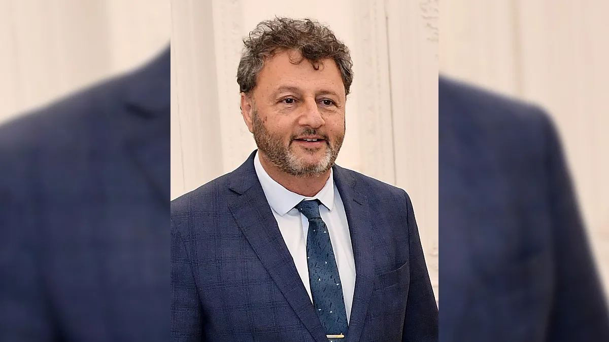 Milei echó al secretario de trabajo, Omar Yasín, por los aumentos de sueldo en el ejecutivo