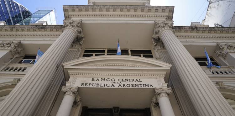 La inflación obliga al Banco Central a subir el monto tope de garantía de los depósitos