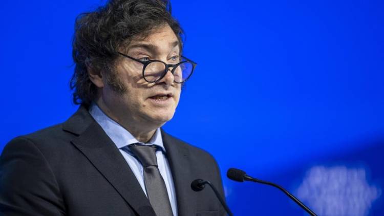 Milei anunciará superávit fiscal de marzo por cadena nacional