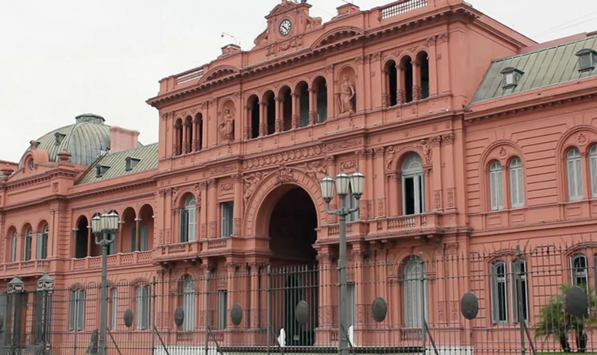 Sesiones Extraordinarias: el Gobierno llamó a tratar Reforma Electoral y fueros de la "Política" pero dejó afuera Presupuesto